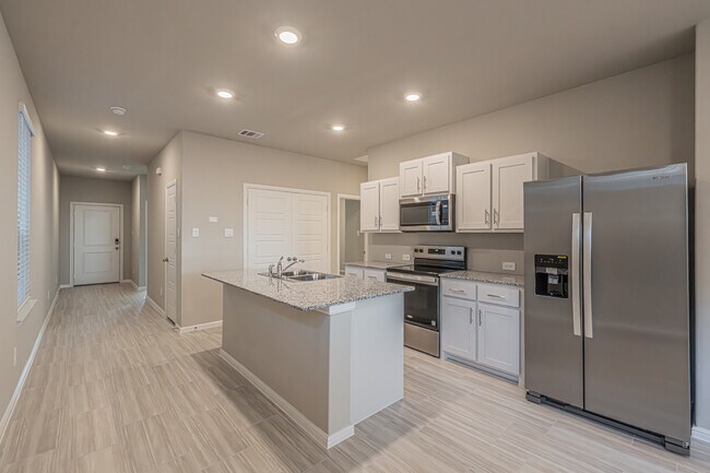 Building Photo - 3113 Pecan Farm Ln