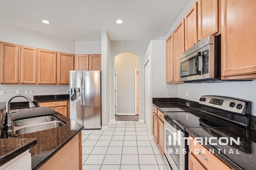 Building Photo - 4320 Balington Dr