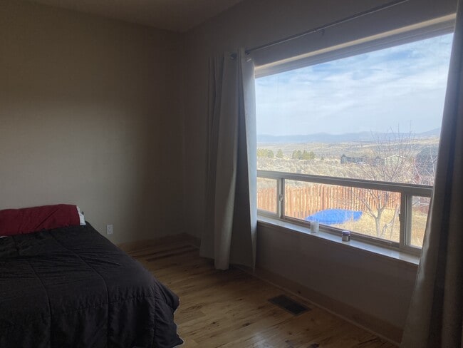 Building Photo - 115 Gold Rush Trail