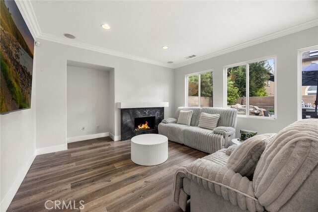Building Photo - 2548 Ironbark St