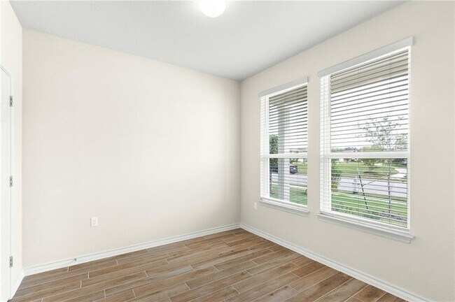 Building Photo - 1308 Anhalt Dr
