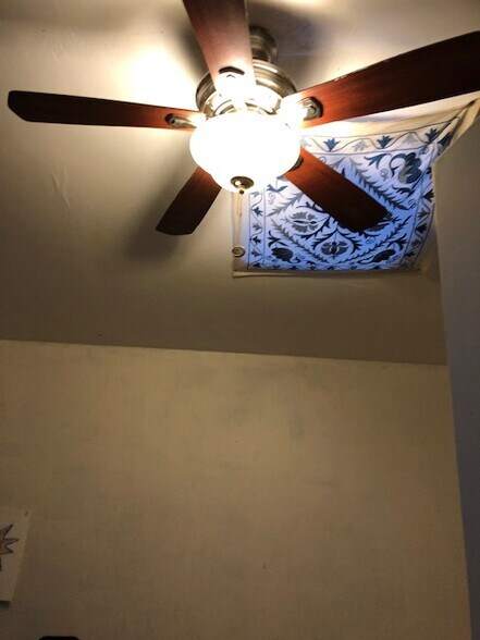 Building Photo - 5810 San Diego St