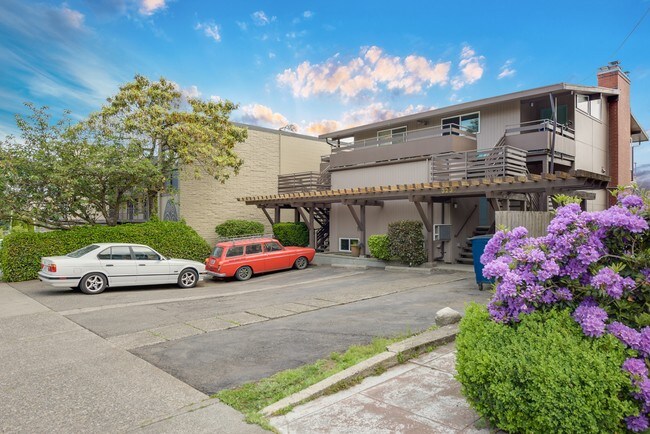 Building Photo - Portage Bay Flats