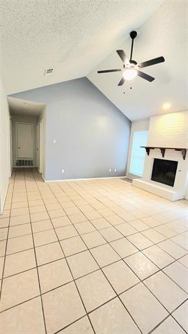 Building Photo - 2700 Larkspur Ln