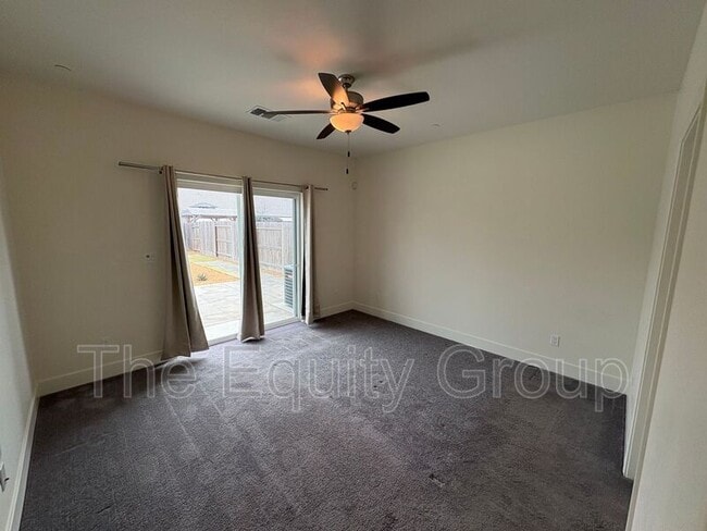 Building Photo - 2234 S Oakhurst Ct