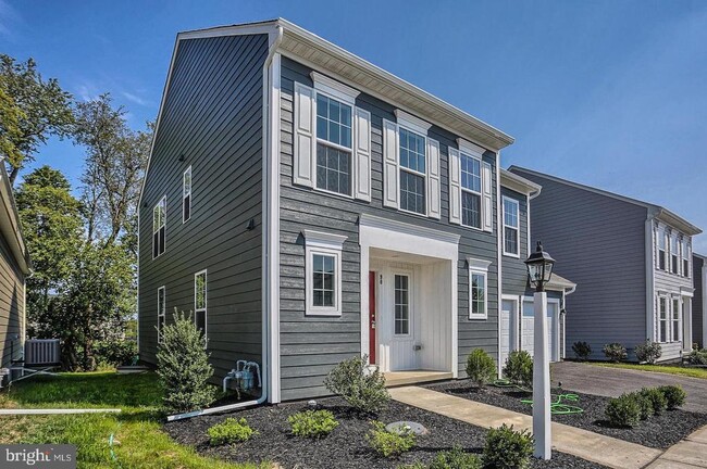 Building Photo - 90 Hoke Farm Way