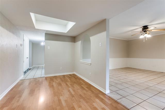 Building Photo - 1221 Middle Cove Dr