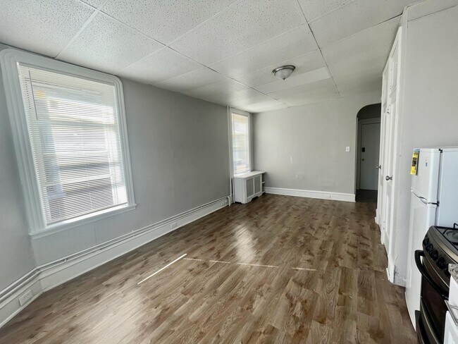 Building Photo - 1230 W Allegheny Ave