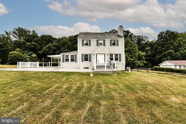 Building Photo - 3529 Woodburn Rd