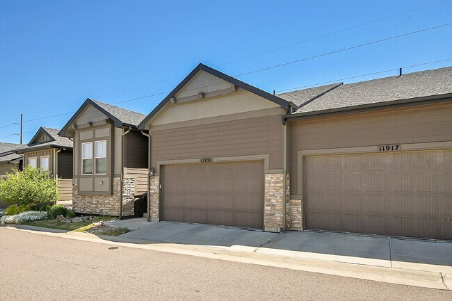 Building Photo - $3,095.00 - 4 Bedrooms, 2 Bathroom, Single...