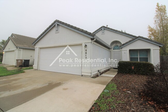 Building Photo - Very Nice Elk Grove 3bd/2ba With 2 Car Gar...