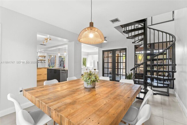 Building Photo - 3145 Virginia St