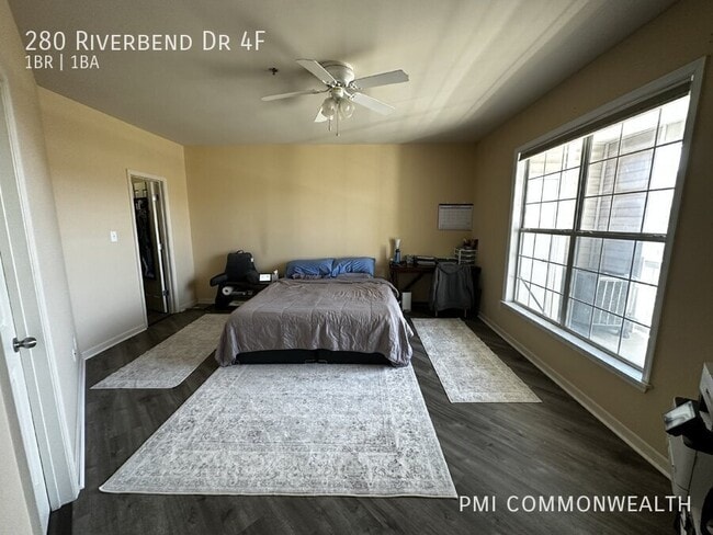 Building Photo - 280 Riverbend Dr