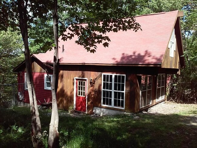 Primary Photo - 34 Oakwood Trail S