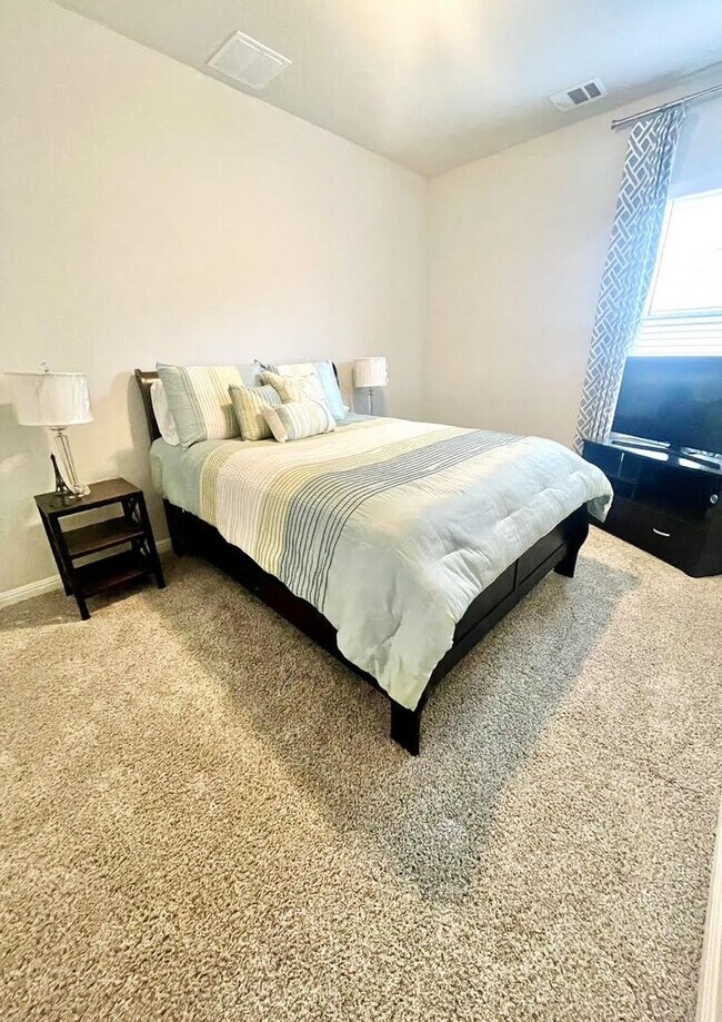 Building Photo - 5005 Drovers Path