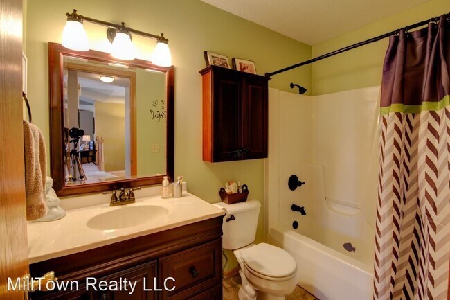 Building Photo - 3 br, 2.5 bath House - 234 Melrose Dr