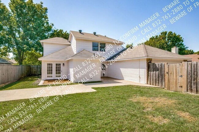 Building Photo - 8805 Wood Glen Dr