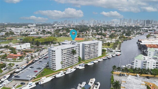 Primary Photo - 1800 NW 24th Ave