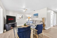 Building Photo - 153 Vista Hermosa Cir