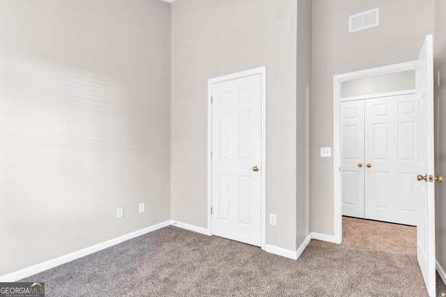 Building Photo - 5313 Paramount View Way NE