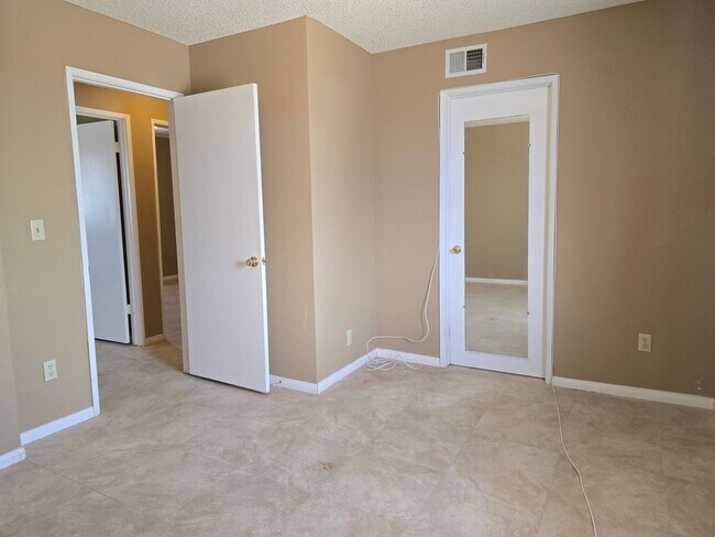 Building Photo - Coming Soon! All Tile and Brand New HVAC
