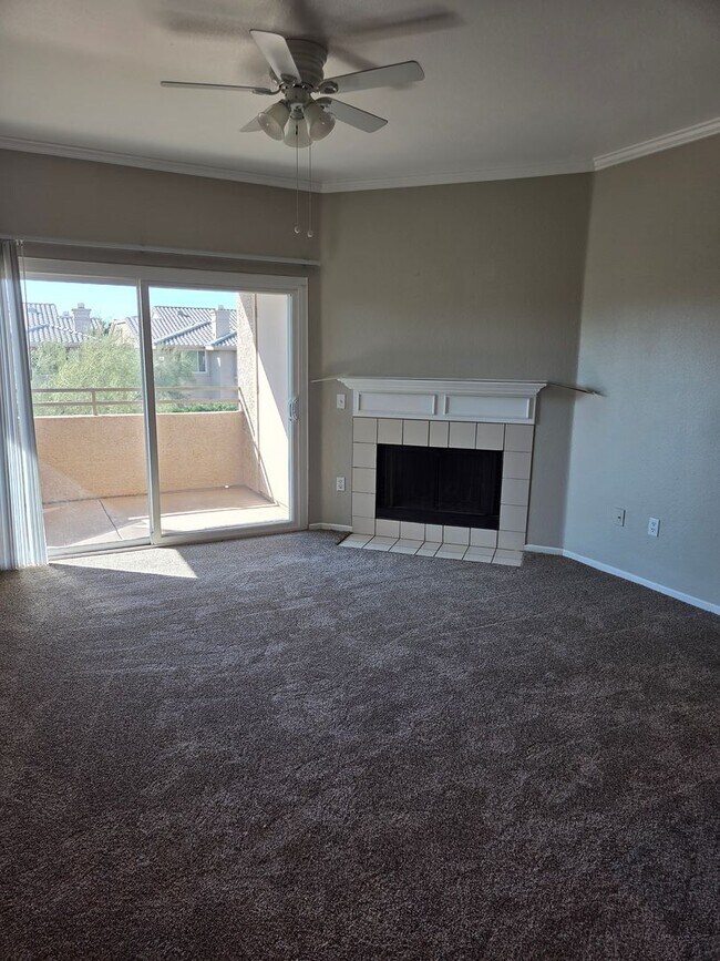 Building Photo - San Simeon Condo