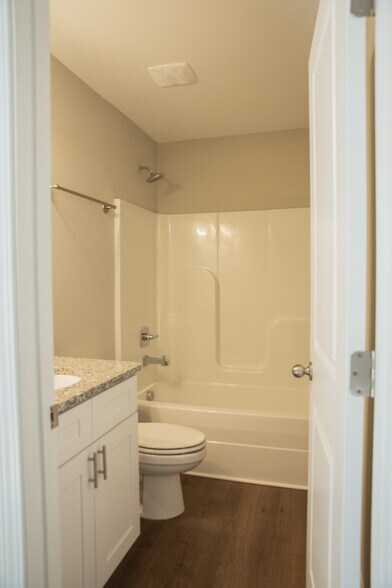 Building Photo - 110 Kathryn Ct