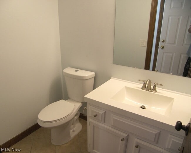 Building Photo - 32156 S Roundhead Dr