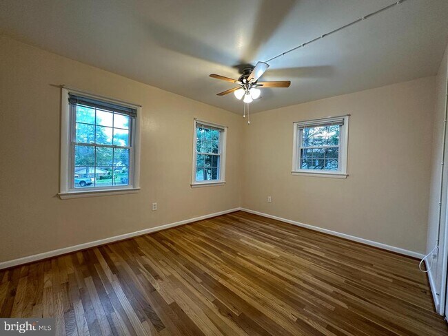 Building Photo - 7432 Berwick Ct