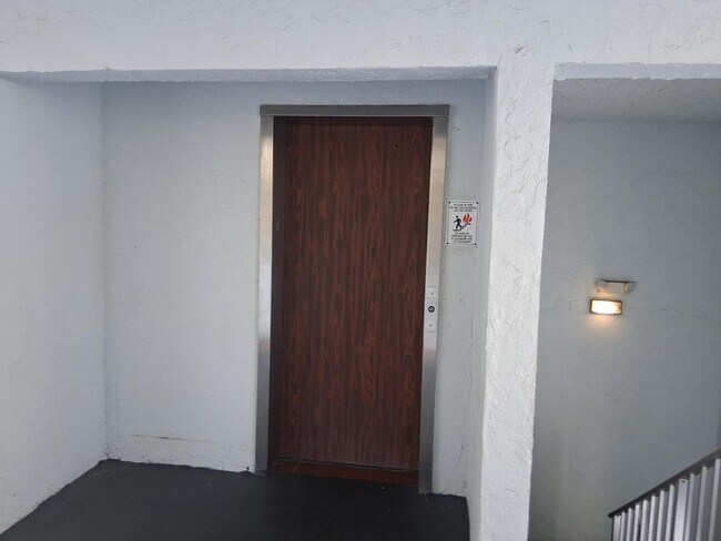 Building Photo - 2100 Springdale Blvd