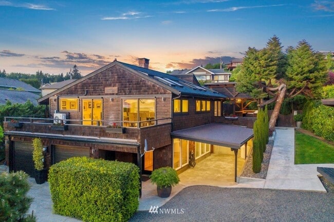 Building Photo - 37924 Hood Canal Dr NE