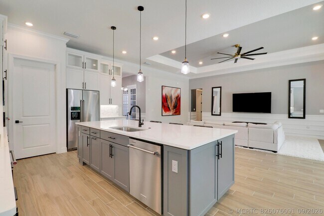 Building Photo - 10909 Stellar Cir