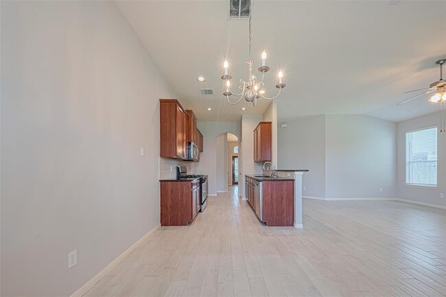 Building Photo - 2502 Oakthorn Ct