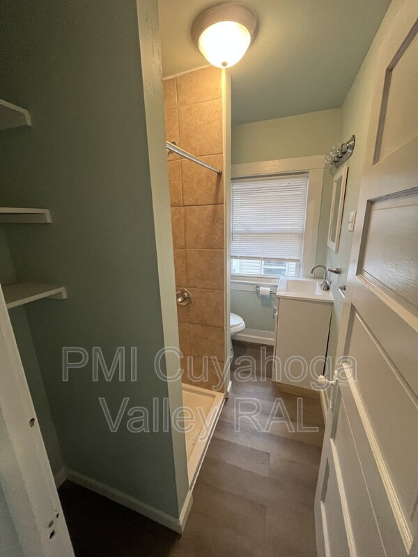 Building Photo - 555 Brittain Rd