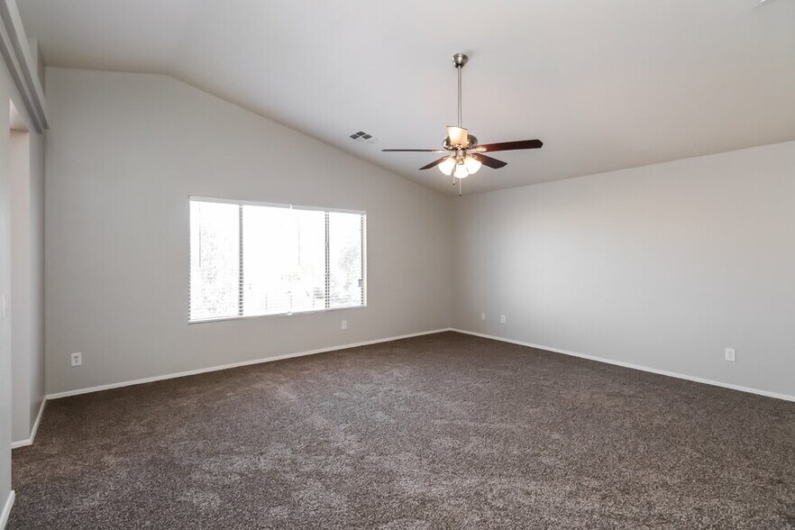 Building Photo - 21868 W Mohave St