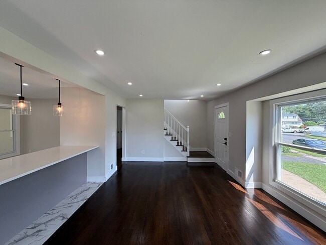 Building Photo - 1471 Frances Ln