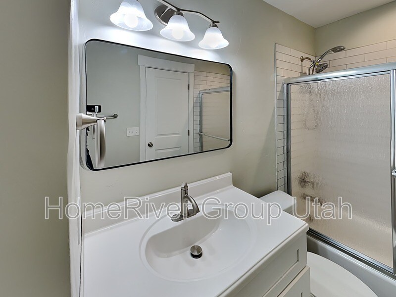 Building Photo - 5394 Cadenza Dr
