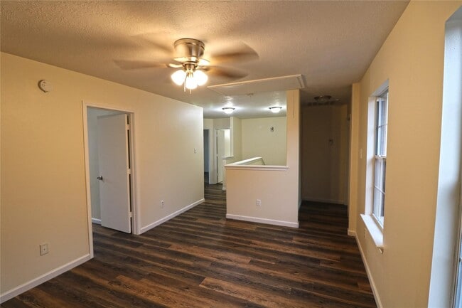 Building Photo - 4727 Ivy Meadow Ln