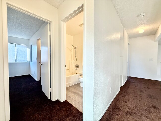 Building Photo - 37416 Daybreak St
