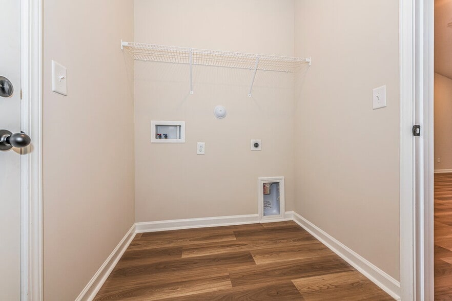 Building Photo - 90 Neuse Holw Ct