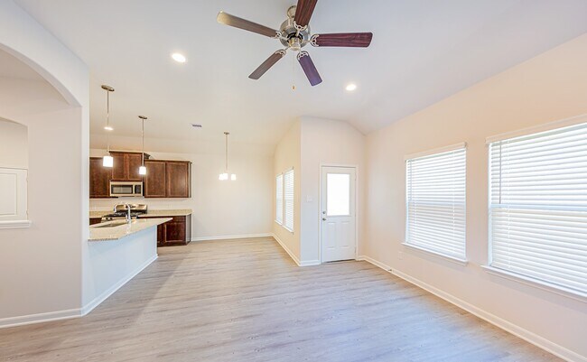 Building Photo - 2336 Cedar Pl Dr