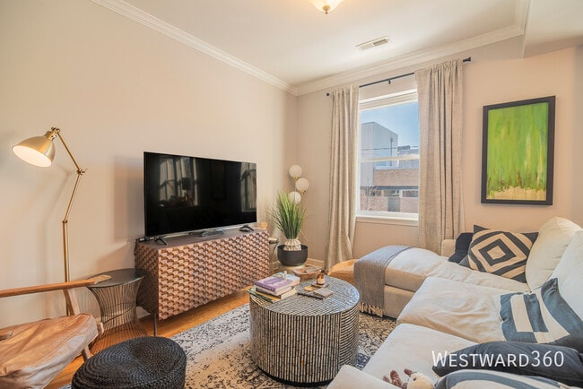 Building Photo - 2209 N Drake-1