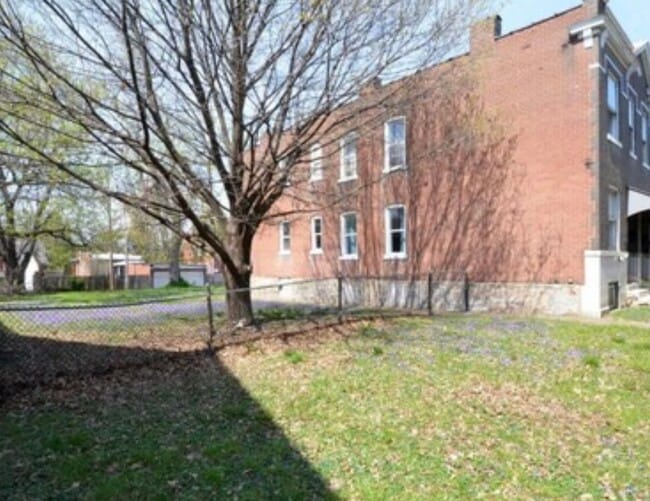 Building Photo - 3329-3331 Lemp