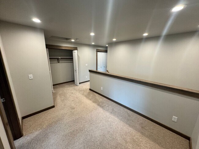 Building Photo - 1309 Fozzie Ln