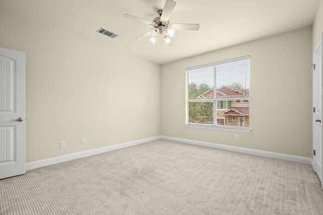 Building Photo - 6708 Menchaca Rd