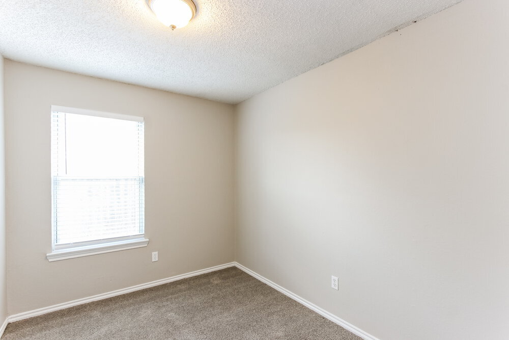 Building Photo - 1503 Waxwing Ct