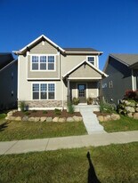 Building Photo - 634 Lone Oak Ln