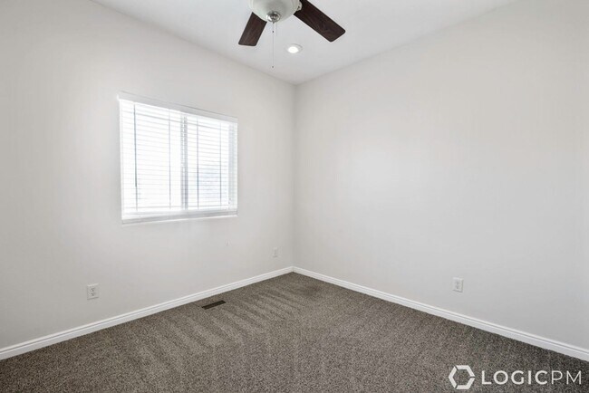 Building Photo - Beautiful Home in Amazing Location!