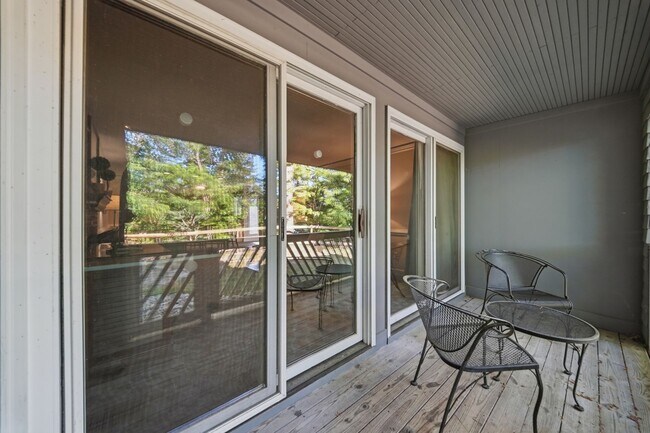 Building Photo - Resort Style Living - KINGSMILL (Graves Ordinary)