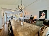 Building Photo - 1017 Carob Ct